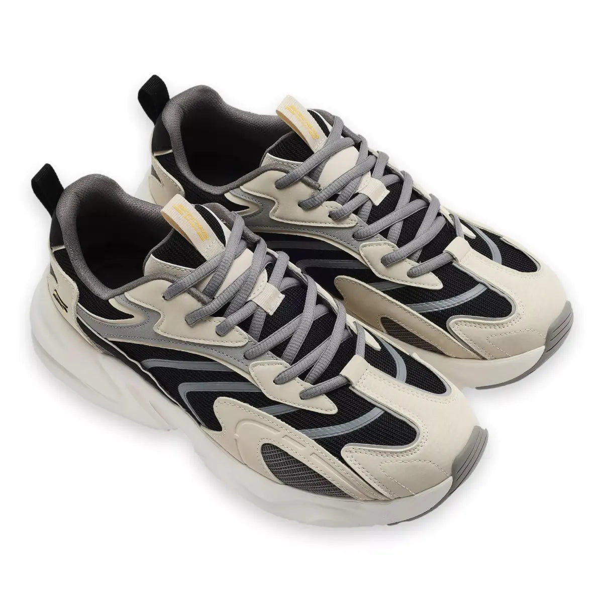 Skechers D’Lites Low Top Chunky Sneakers